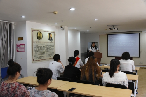 吉林分公司攜手吉林省腫瘤醫(yī)院前往長春市南關(guān)區(qū)新里社區(qū)開展義診活動(dòng)。醫(yī)護(hù)人員們認(rèn)真解答市民們關(guān)于常見疾病的預(yù)防、治療及康復(fù)等方面的疑問，積極普及健康生活方式和醫(yī)療保健知識(shí)。工作人員向居民們宣傳反保險(xiǎn)欺詐、防范非法集資等相關(guān)金融知識(shí)。